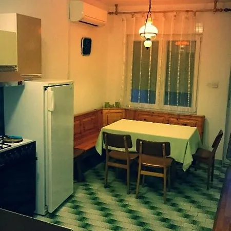 In With Terrace, Air Conditioning, Wifi *