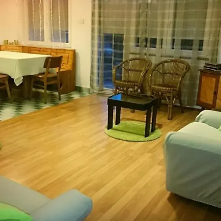 Apartment In With Terrace, Air Conditioning, Wifi *