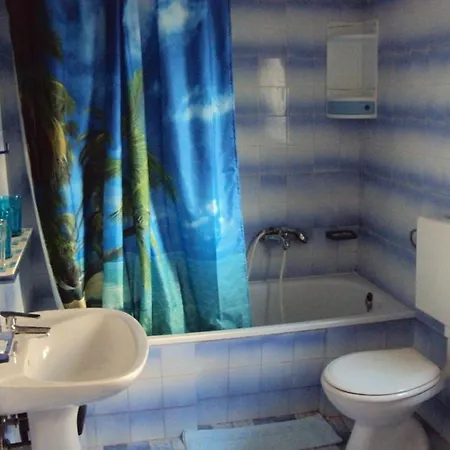 In With Terrace, Air Conditioning, Wifi Apartment *