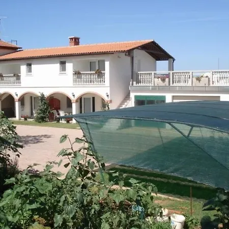 In With Terrace, Air Conditioning, Wifi Apartment
